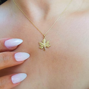 14K Solid Gold Ahornblatt Halskette, Zierliche Schichtung Choker, Mate Gold Halskette, Glücksbringer, alltäglichen handgemachten Schmuck, Geschenk für Sie