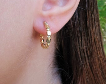 14K solid Gold Quadrat und Ball Perlen Ohrringe, Uniqe Gold Creolen, charmante Creolen, Boho Creolen, elegante Creolen, Geschenk für sie