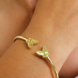14K Gold Sunbeam Butterfly Bangle Bracelet, Double Butterfy Bracelet, Butterfly Jewelry, Everday Bracelet, Charming Bangle, Gift For Her