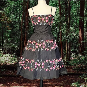 Vintage Betsey Johnson Evening Silk Sheer Mesh Floral Embroidery Tea Party Dress Sz 4