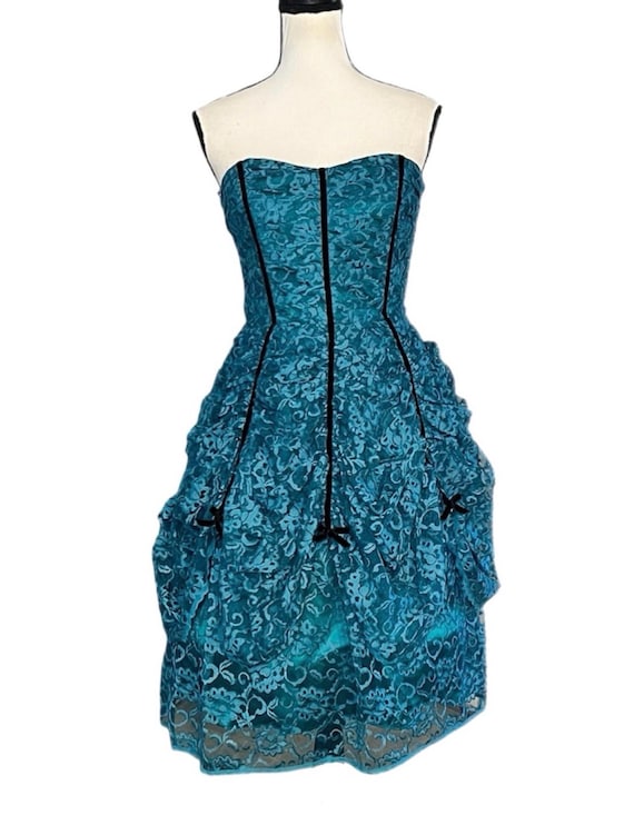 betsey johnson blue velvet dress Vintage Evening Sheer Lace Bow … category:sorority rush hot pink dress for Jacket Length:Short Long Sleeves Velour Material