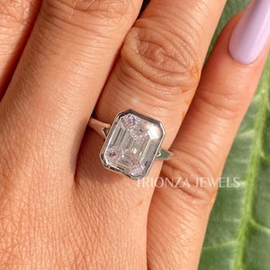 3ct Bezel Emerald Moissanite Diamond Engagement Wedding 14k Gold Emerald Solitaire Ring, Unique Set Anniversary Ring,Engagement Ring For Her