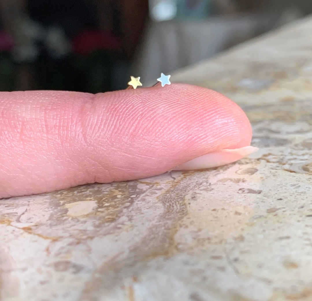 Teeny, Tiny Star Nose Stud. 925 Sterling 1.5mm Nose Stud. 24 Gauge Star Nose Stud Minimalist Nose Stud. Available in Gold or Silver. - Etsy Japan