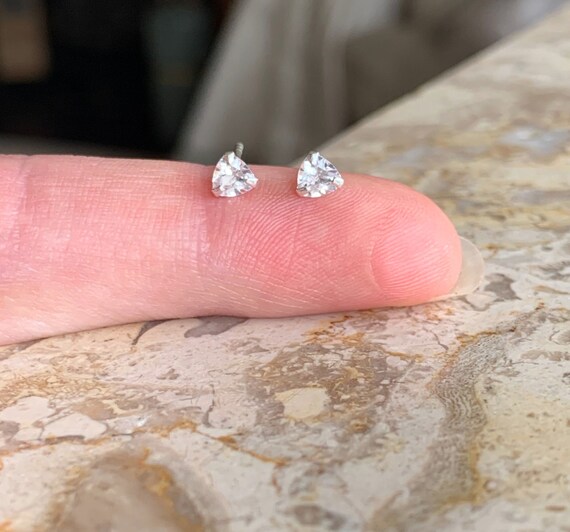 10k Yellow Gold Round Pink CZ Stud Earrings