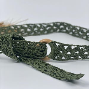 Soft Green Handwoven Rattan Belt for Women – Boho Crochet-Style Wicker Waist Belt, Adjustable Natural Straw Belt