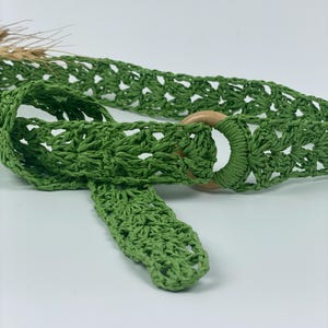 Light Green Handwoven Rattan Belt for Women – Boho Crochet-Style Wicker Waist Belt, Adjustable Natural Straw Belt