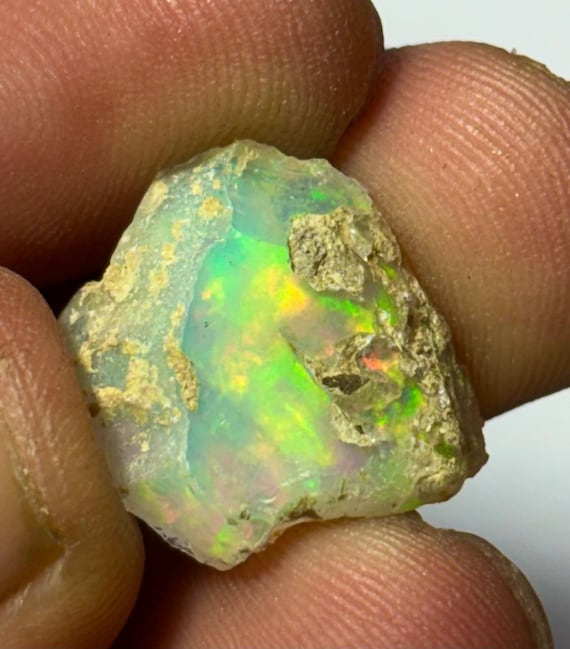 2,10 Carats Opale D'Éthiopie Welo Naturelle – Coupe Ovale Orange, Non Traitée, Neuve Sans Boîte