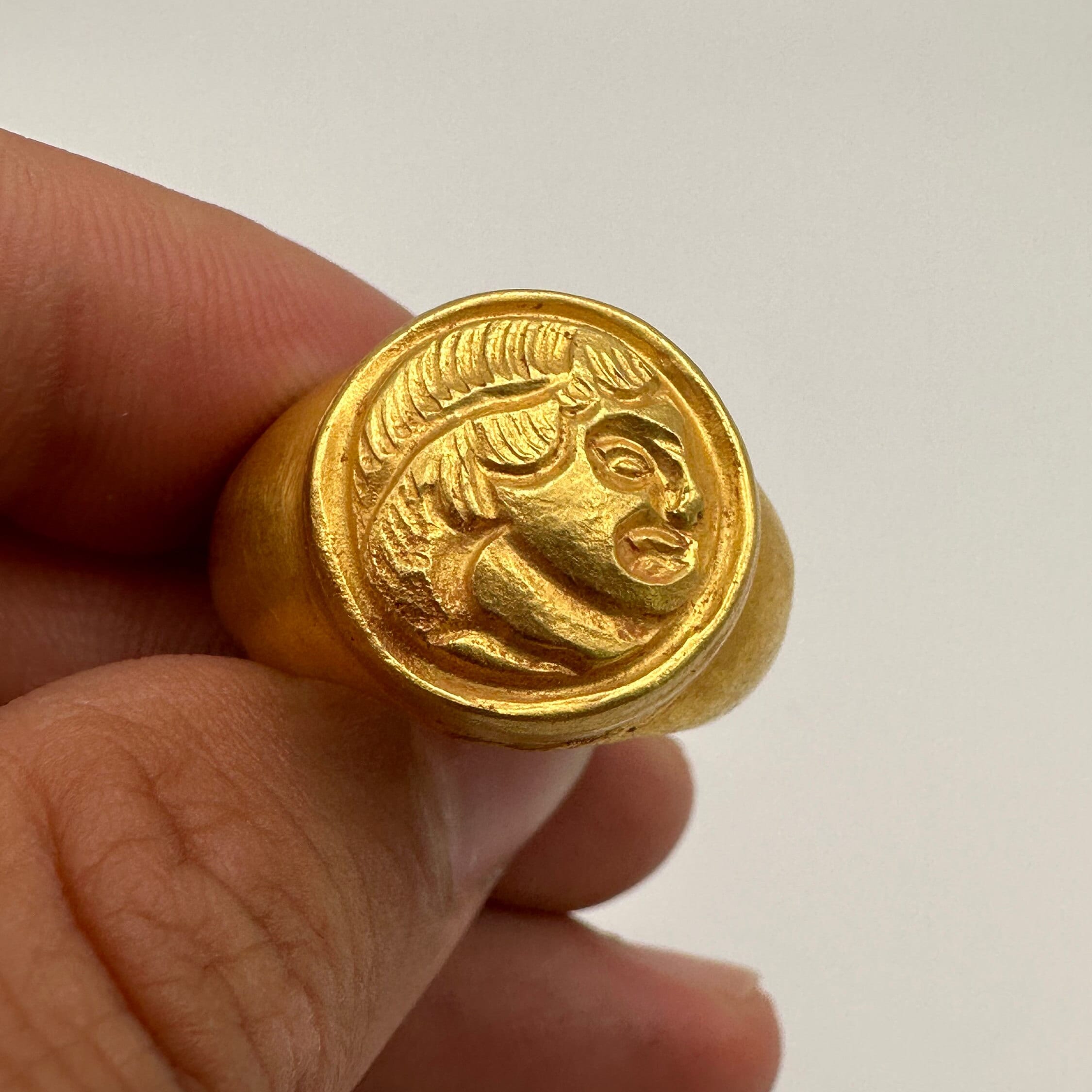 Ancient Greek Figure Head Solid High Carat Gold Finger Ring / C. 1st ...