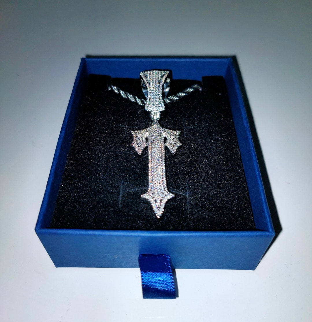 Iced Out Trapstar Pendant 20 Inch Rope Chain Etsy UK