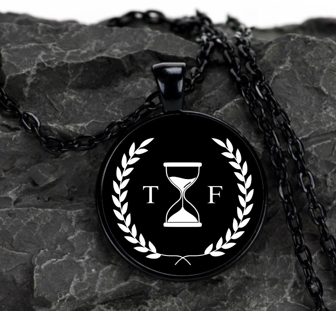 Tempus Fugit Memento Mori Necklace Stainless Steel Stoic Inspiration Etsy
