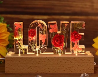 Personalized Dried Flower Resin Name Lamp