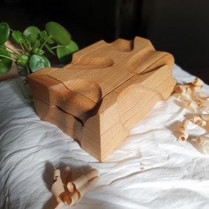 La Artefact casket &quot;Ader&quot; handmade, tea box, unique piece, gift, wooden object, Waldorf
