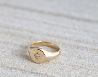 Dainty Signet Ring - Diamond Star Signet Ring - North Star Ring - Celestial Jewelry - Round Signet Ring - Dainty Ring - Gift For Her - 925