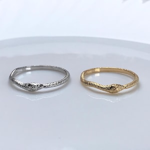 スネークリング - 繊細なリング - 重ね付けリング - 蛇のリング - 繊細なスネークリング - クリスマスリング - ユニセックスリング - スネークジュエリー - 925シルバーリング