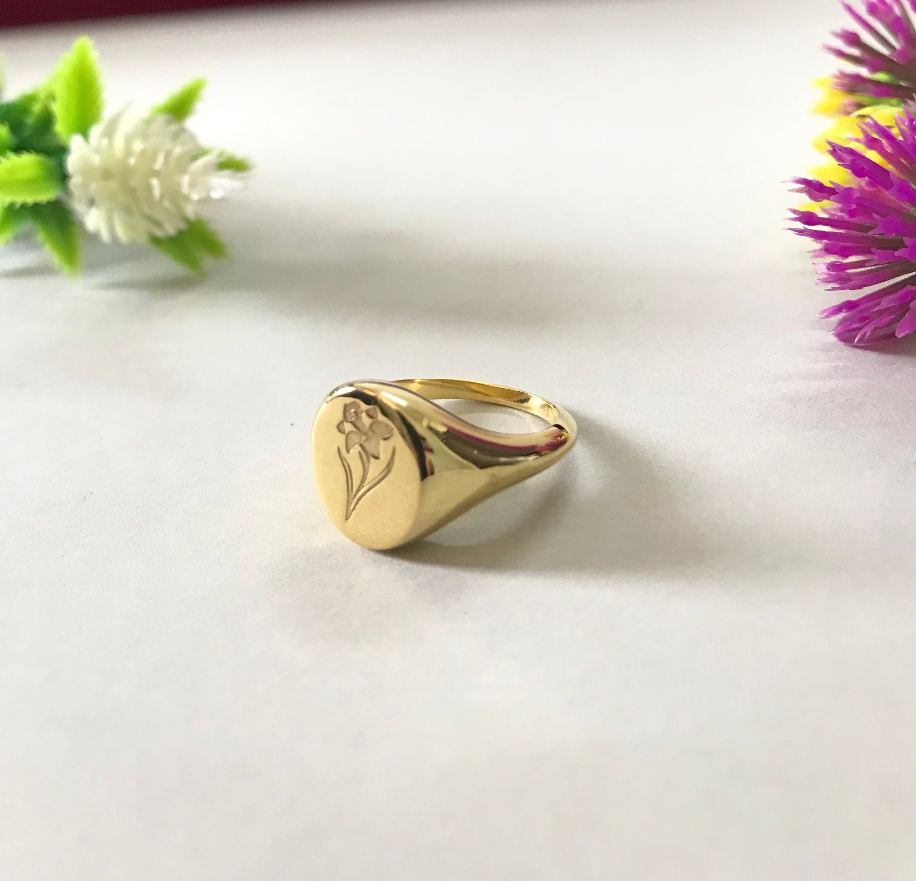 指輪・リング Flower Signet Ring #8470 Flower Signet Ring - Etsy Canada