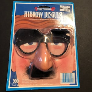 Accoutrements Fuzzy Nose And Glasses Classic Disguise