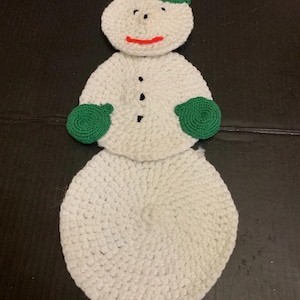 Vintage Handmade Hand Knit Snap Together Christmas Snowman Pot Holders