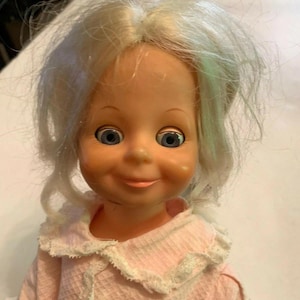 Vintage Ideal Grow Hair Crissy Velvet Doll Blond Hair