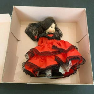 Vintage Madame Alexander Spain 7 inch Doll 595
