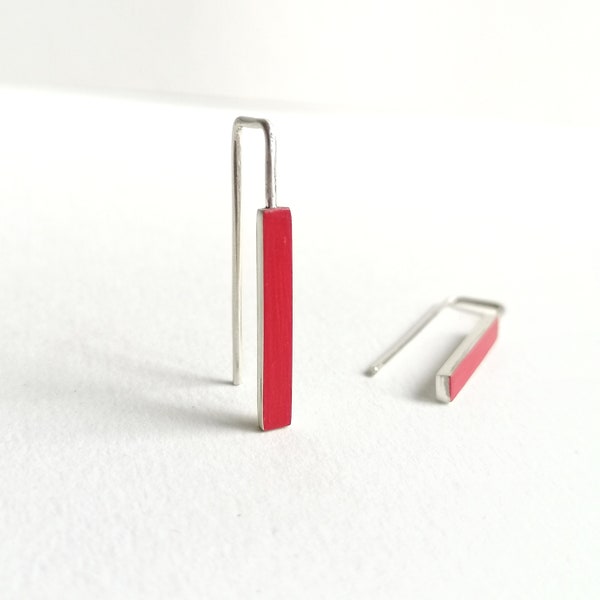 Line collection earring 13- Red