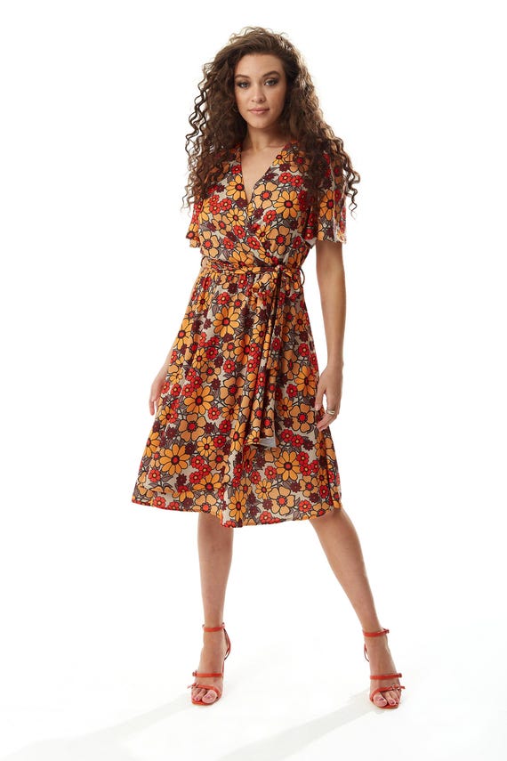 red floral wrap dress short sleeve Women's Boho Festival Maxi Wrap Dress Short Sleeve Size M Red Floral Tie Back