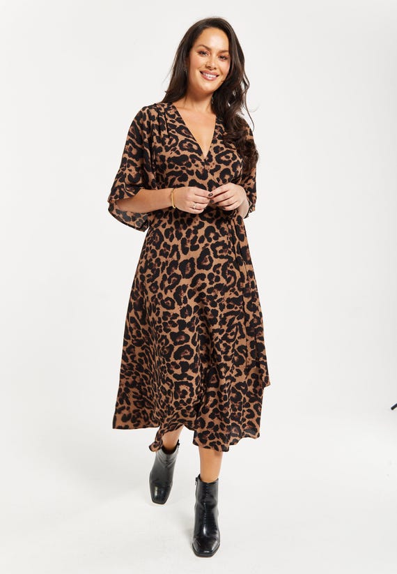 elegant animal print dresses Elegant Leopard Print Pleated Midi Dress for Women  Long Sleeves, Hig   Patricia boutique