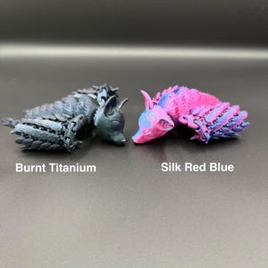 3D Printed Articulated Flexi Bat: Poseable Fidget Toy, Gothic Decor