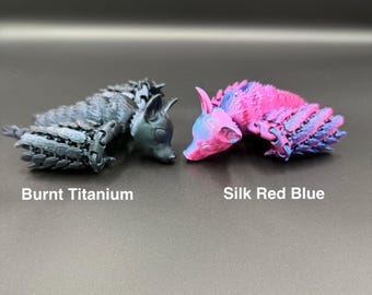 3D Printed Articulated Flexi Bat: Poseable Fidget Toy, Gothic stocking stuffer