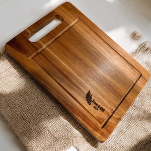 Personalized Charcuterie Board: Custom Engraved Wood Serving Platter for Weddings, Housewarming, Realtor Gifts