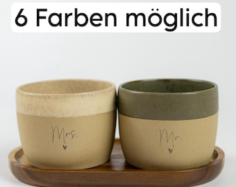 Tasse Mr. Mrs. personalisierbar, Geschenk Hochzeit Gravur, optional Tablett, handgemachte Keramik in 6 Farben, Latte 250ml o. Espresso 70ml