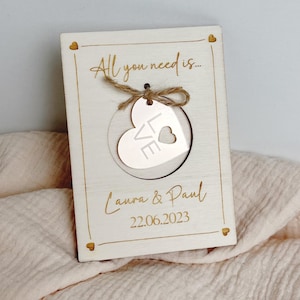 Karte Hochzeit Liebe Valentinstag personalisiert mit Anhänger Holz - Herz - Jubiläum - Jahrestag - Hochzeitstag - Hochzeitsgeschenk