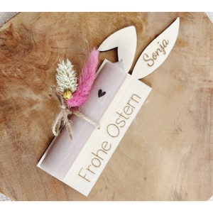 Ostergeschenk Hase mit Kerze und Trockenblumen personalisierbar mit Name Geschenk zu Ostern Bild 2