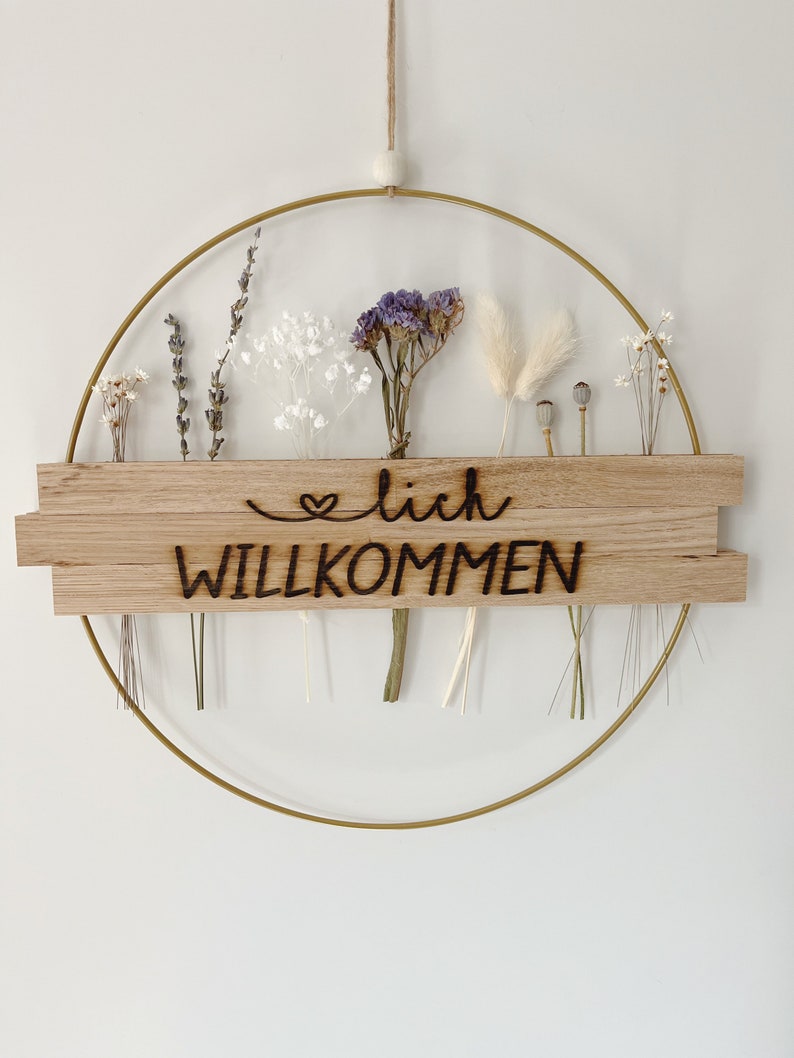 Türkranz Trockenblumen Herzlich Willkommen Willkommensschild Schild Kranz Holz Metall 30cm Gravur Ring Türschild Lagurus Lavendel Mohn Bild 6