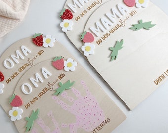 Schild Mutter oder Oma personalisierbar mit Namen - Geschenk - Erdbeeren Beeren - Handabdrücke - Holz und Acryl