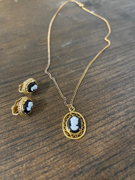 Cameo Necklace and Clip On Earrings