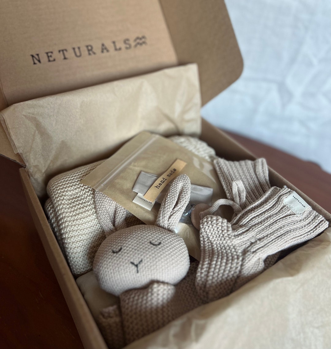 Organic Cotton Essential Baby Gift Set, Neutral Colors, 5 Pieces. - Etsy
