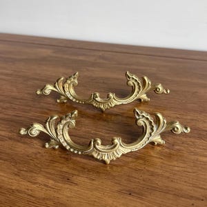 Vintage Franse provinciale messing sierlijke lades