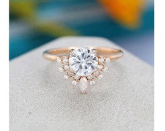 Crown Moissanite Engagement Ring, 1.00CT Moissanite Engagement Ring, Crown Diamond Ring, Round Solitaire Engagement Ring