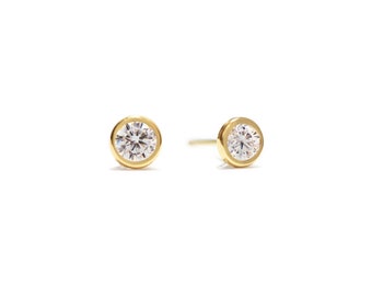 Bezel Stud Earrings 14K Gold