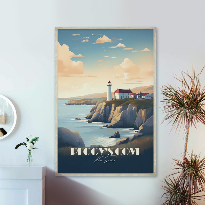 K&ouml;nnte beinhalten: Ein Vintage-Reiseposter mit einem Leuchtturm auf einer felsigen Klippe mit Blick auf ein blaues Meer. Das Poster tr&auml;gt den Titel "Peggy's Cove, Nova Scotia".