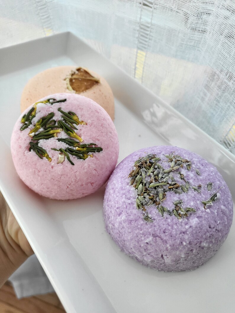Hydrating Bath Bombs Relaxing Gifts for Her Selfcare Gift Box Epsom