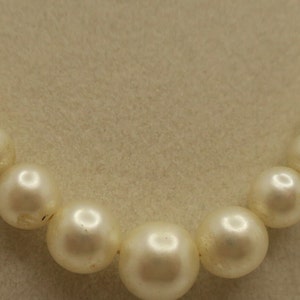 Vintage Faux Pearl Necklace