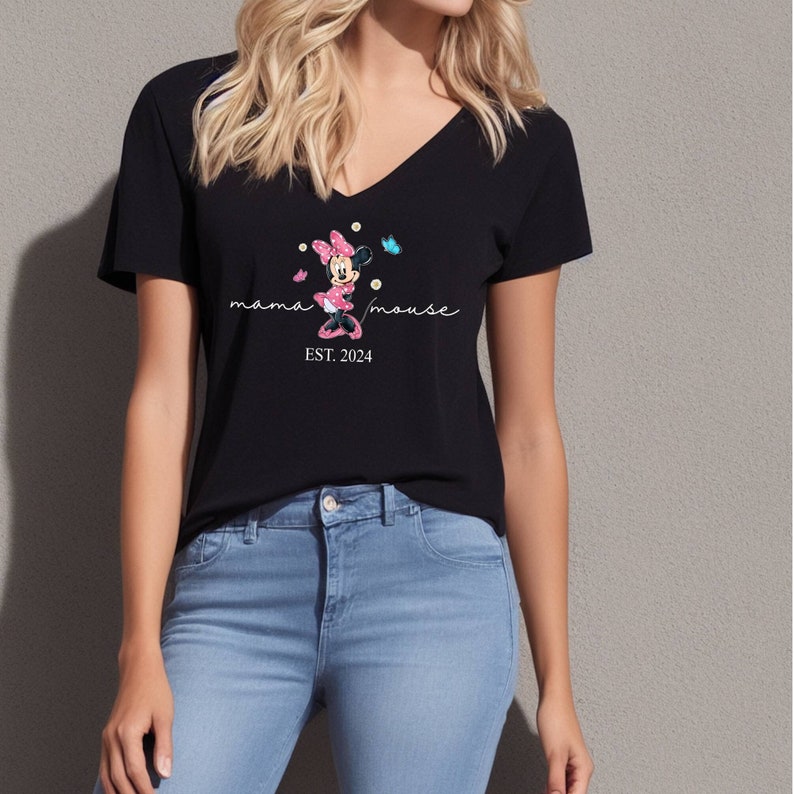 Custom Disney Mom Shirt, Minnie Mouse Tee, Disneyland Tshirt, Personalized New Mom, Disney Trip Shirt, Mothers Day Gift, Gift For Mom afbeelding 1