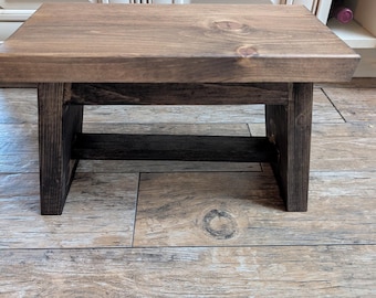 Handcrafted Rustic Wooden Step Stool: Farmhouse Kitchen Decor (15.5x8.5x11.5)