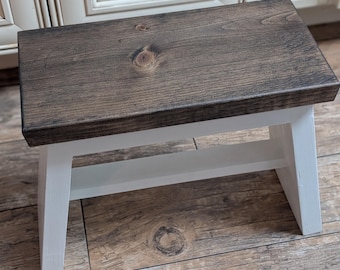 Handcrafted Rustic Wooden Step Stool: Farmhouse Kitchen Decor (14x7.25x10)