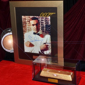 James Bond 007, GOLDFINGER Prop BRICK, Screen-used, Autographed Sean Connery, Gert Frobe lobby card, Coa, dvd, light-up display Case