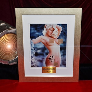 Signed Anna Nicole SMITH Autograph, COA, Playboy Magazine, Playmate,  Uacc, framed, Plaque, DVD,