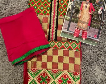 Costume pakistanais indien parallèle semi-cousu entièrement multicolore en or rose