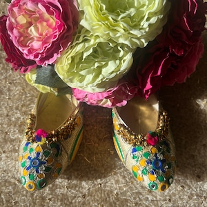 Colorful Luxury Handmade Intricate Punjabi Jutti | Indian Wedding Shoes | Traditional Indian Punjabi Shoes for Kids and Women