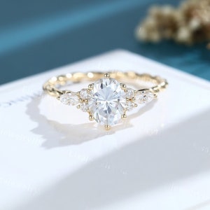 1 Ct Oval Moissanite Diamond Engagement Ring, Vintage Style Wedding Ring, Unique Solid Gold Ring, Diamond Twisted Ring, Women's Promise Ring
